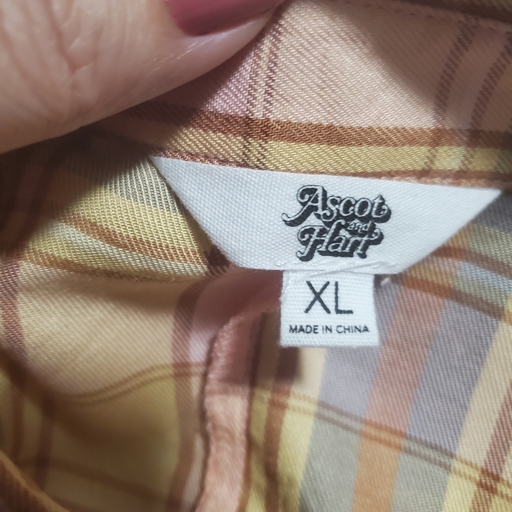 Ascot + Hart Long Sleeve Graphic Peplum Plaid Dress - Picture 11 of 16